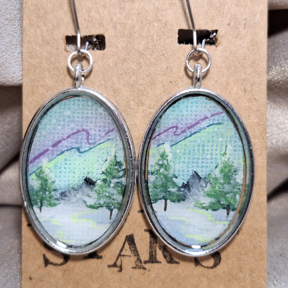 Hand painted earrings - Picture 2 of 3